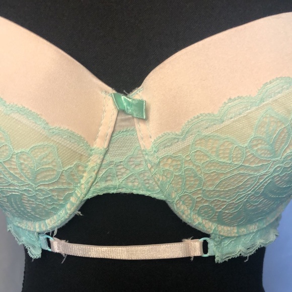 BLACK FUCHSIA by Secret Lace mint green & cream strapless bra. Size 36 D. - Picture 3 of 9